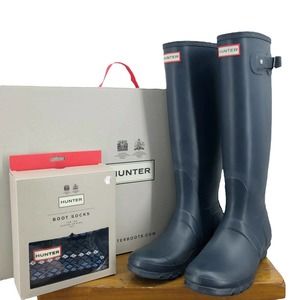 Hunter Boots Women's Original Tall Size 8M Rain Mat Navy Blue w/ Socks Fairisle